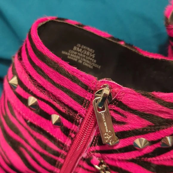 NWOT Jessica Simpson cow-hide black & pink zebra boots - Picture 2 of 5